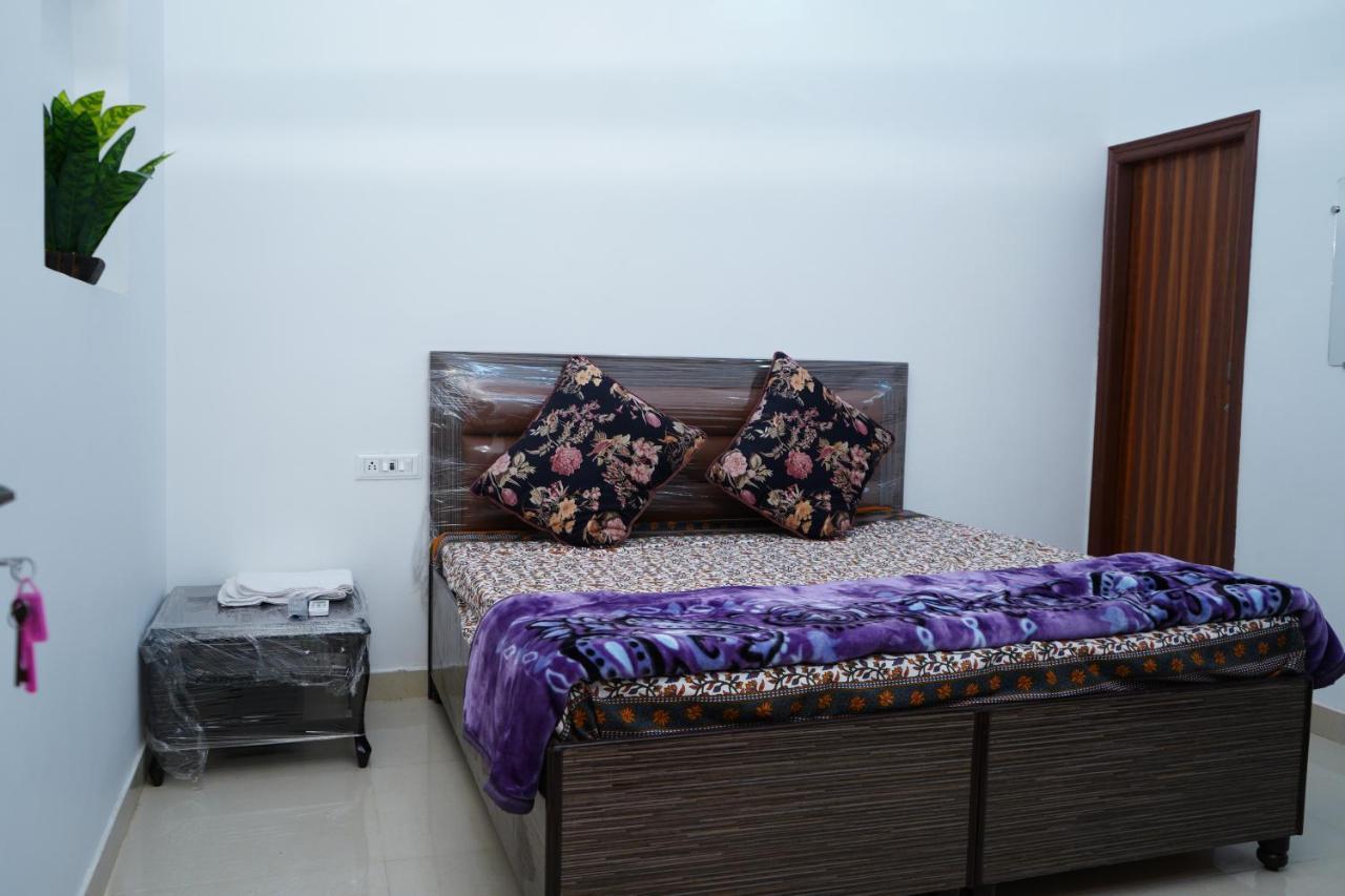 Roop Niwas Bed and Breakfast Amritsar Exteriör bild