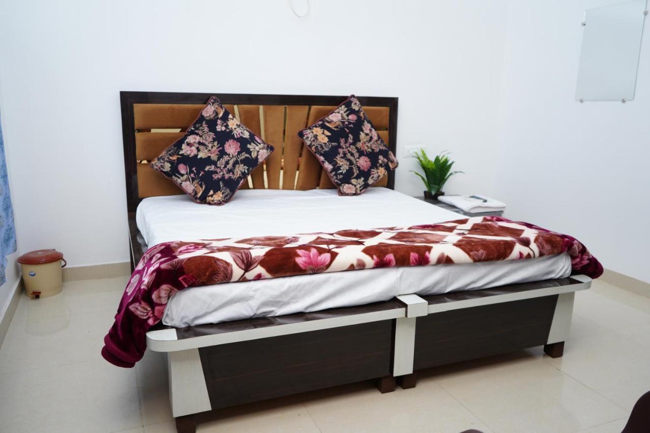 Roop Niwas Bed and Breakfast Amritsar Exteriör bild
