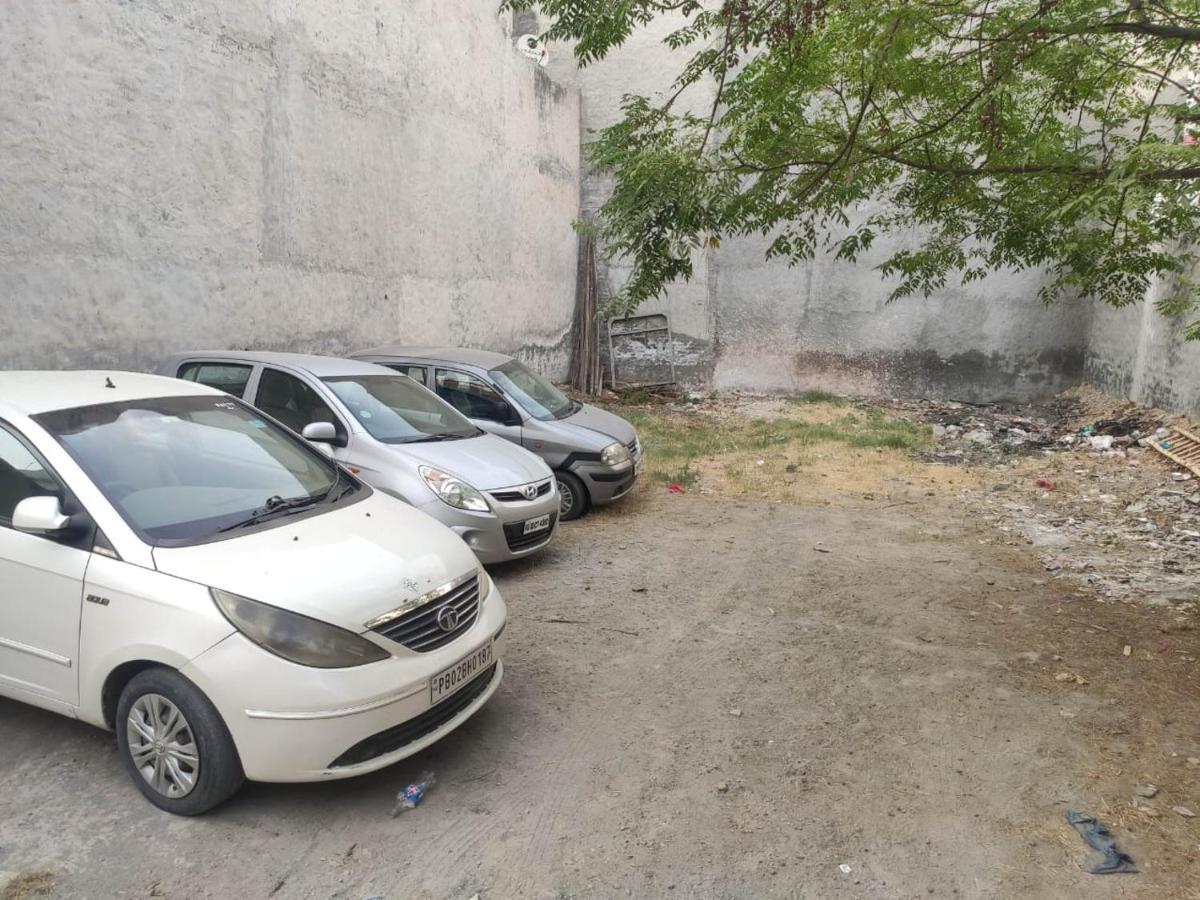 Roop Niwas Bed and Breakfast Amritsar Exteriör bild