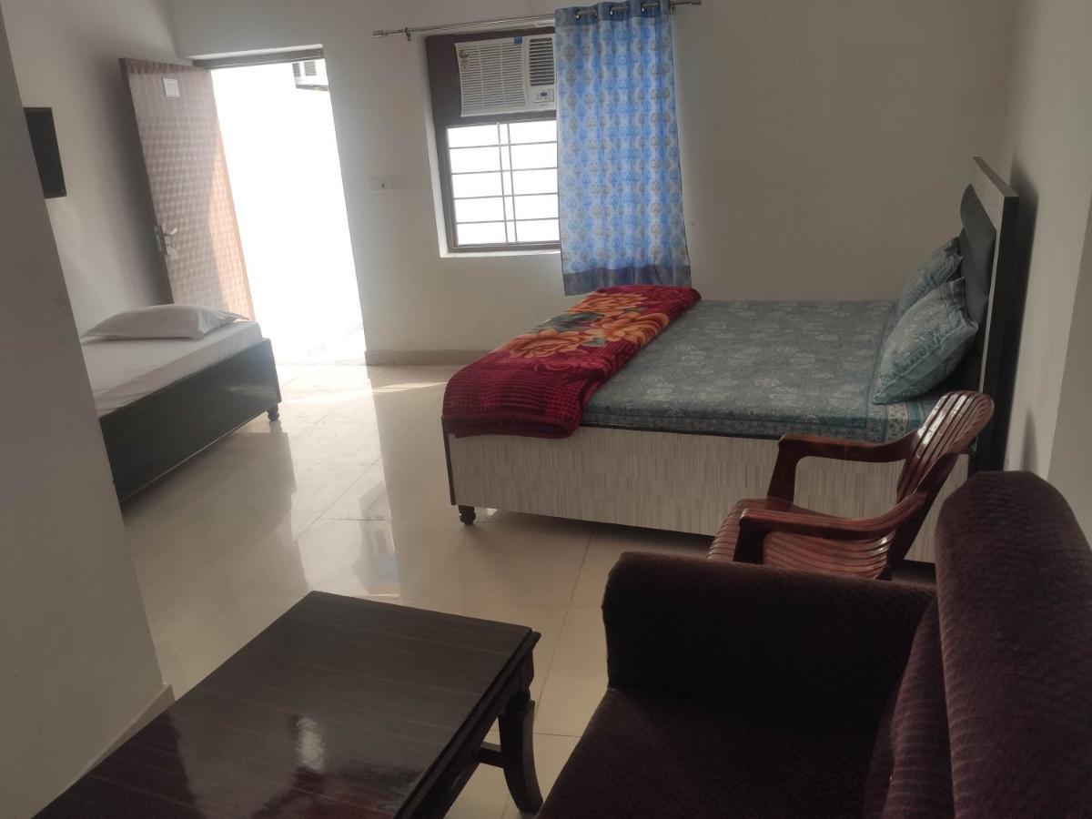 Roop Niwas Bed and Breakfast Amritsar Exteriör bild
